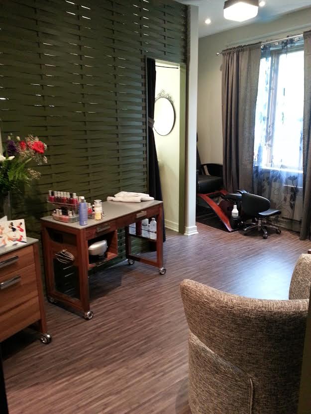 Esthetique Nicole Caza | 1513 Av. Ducharme, Outremont, QC H2V 1G2, Canada | Phone: (514) 272-1600