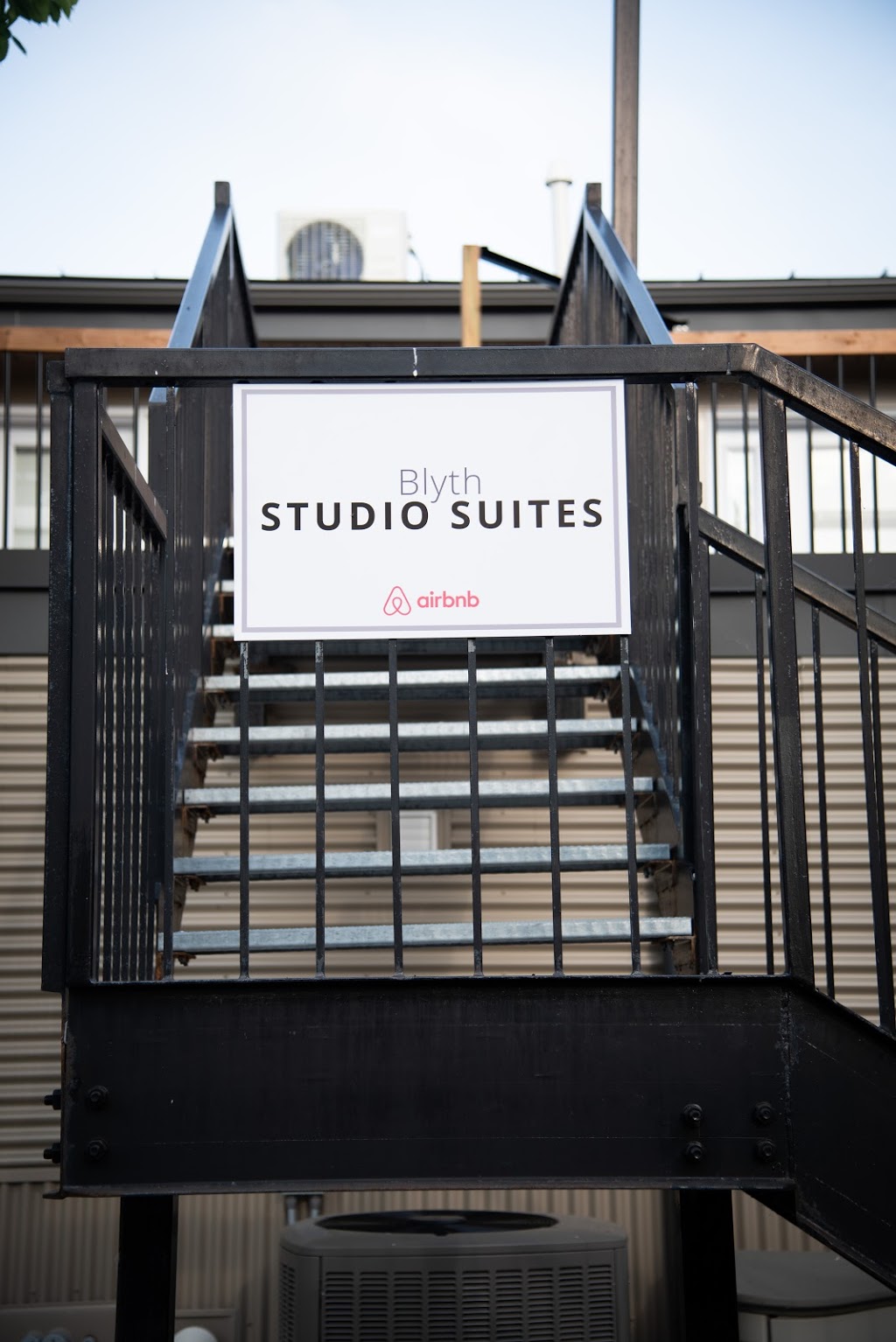 Blyth Studio Suites | 437 Queen St, Blyth, ON N0M 1H0, Canada | Phone: (888) 281-2746