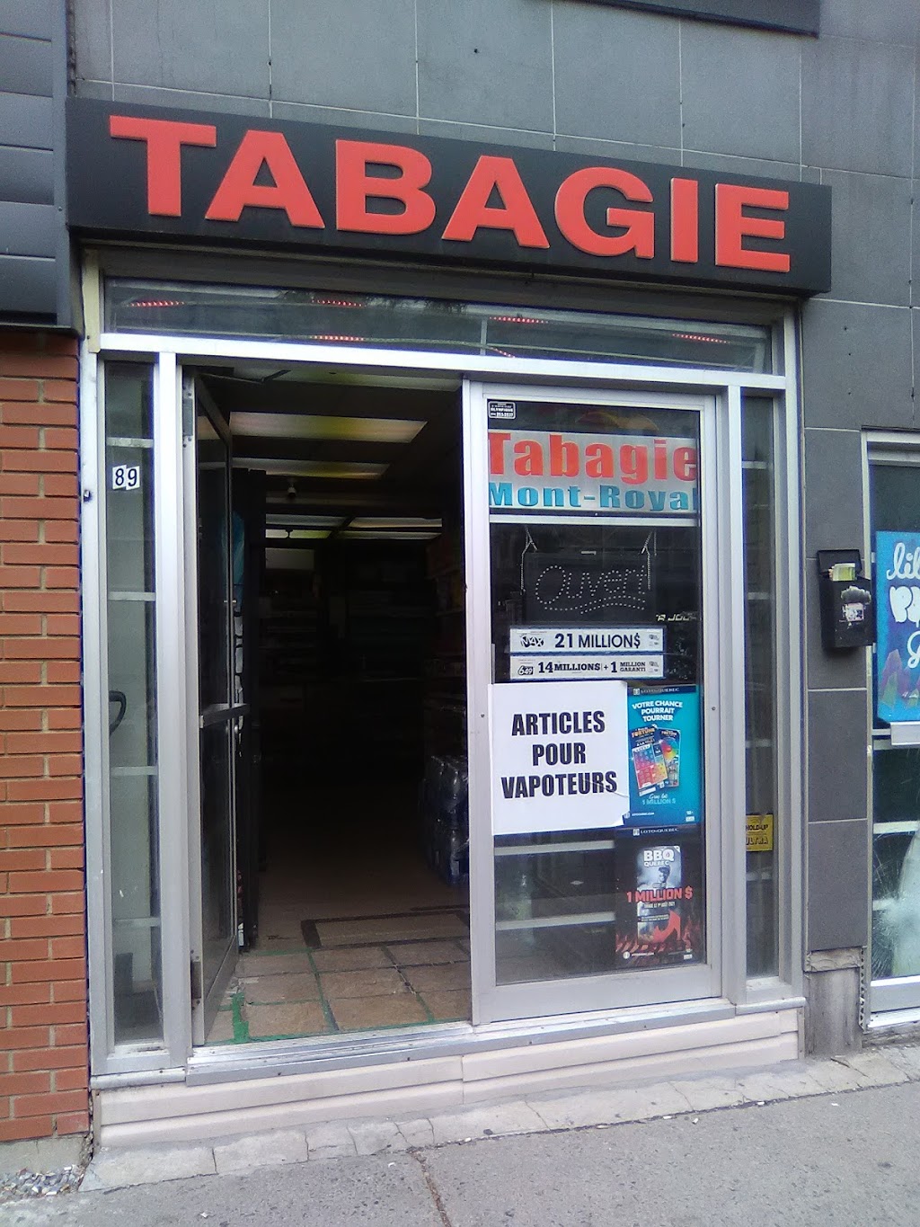 Tabagie Mont-Royal | 89 Avenue du Mont-Royal O, Montréal, QC H2T 2S5, Canada | Phone: (514) 845-8634