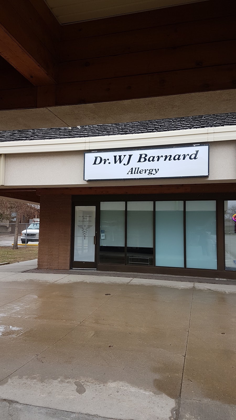 Dr. W J Barnard Allergy | 206 University Park Dr, Regina, SK S4V 1A3, Canada | Phone: (306) 584-2305