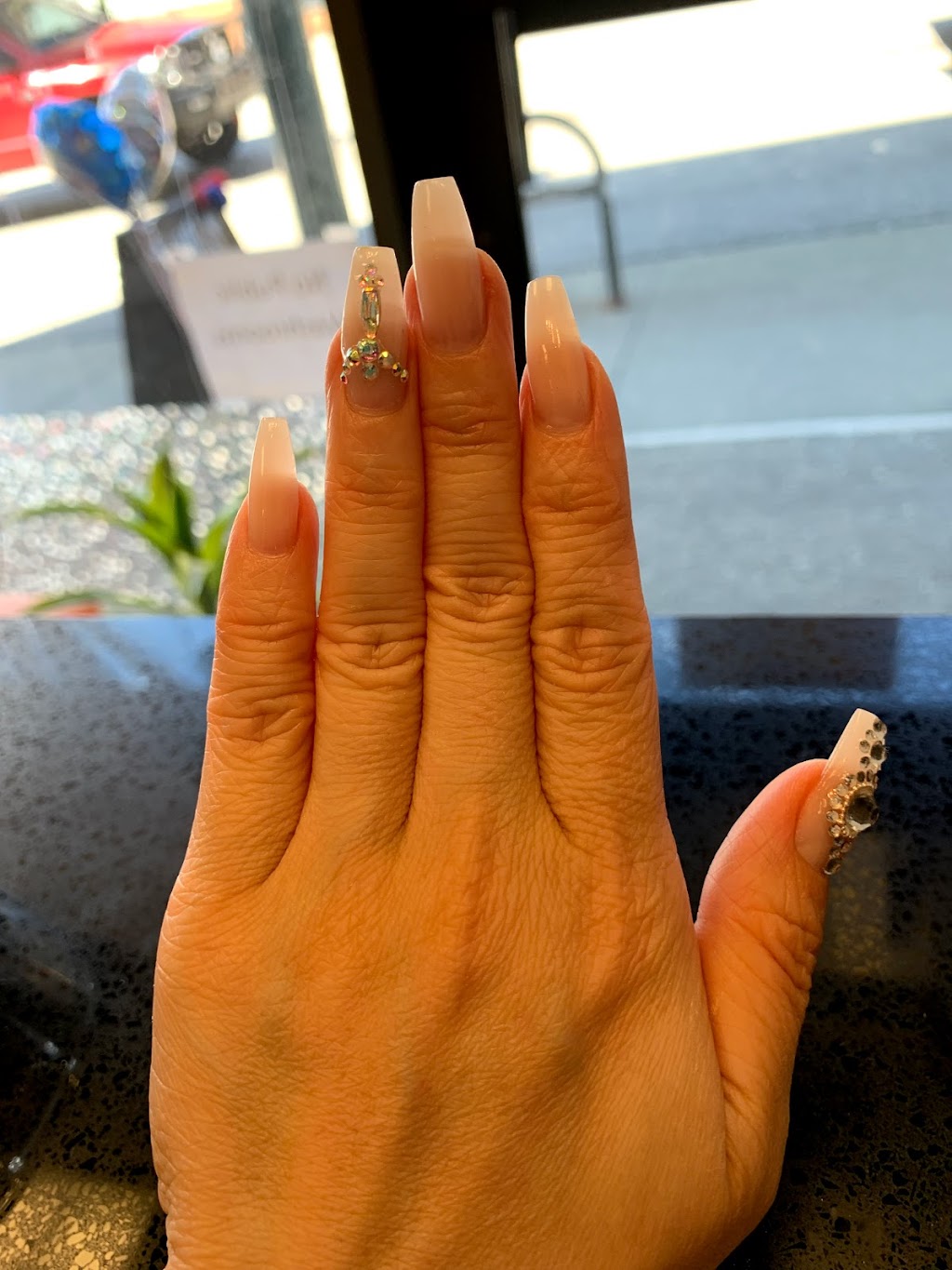 QD Nails & Spa | 1818 Renfrew St, Vancouver, BC V5M 3H9, Canada | Phone: (778) 321-4526