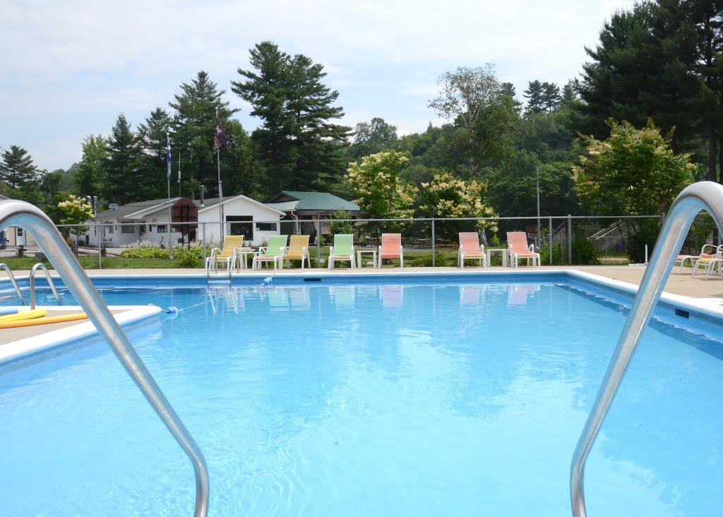 Camping Nadeau | 300 Rue des Campeurs, Sainte-Mélanie, QC J0K 3A0, Canada | Phone: (450) 889-2336