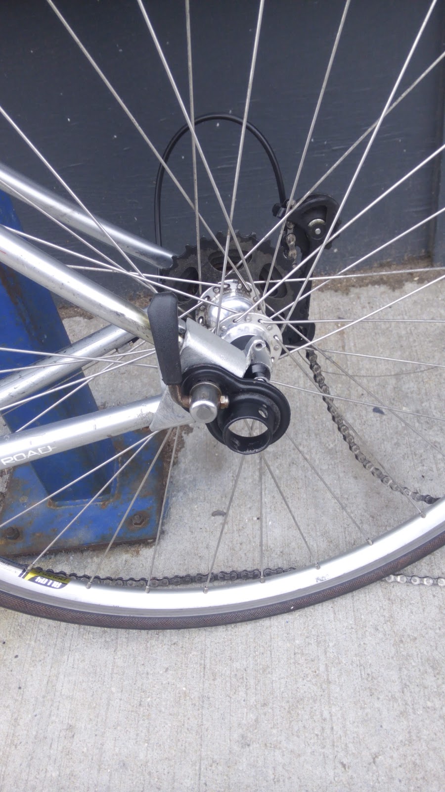 Dave... fix my bike | 254 Christie St, Toronto, ON M6G 3B8, Canada | Phone: (416) 944-2453