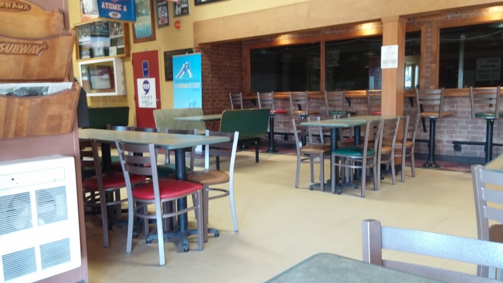 Restaurant SUBWAY | 425 Boulevard St Joseph, Saint-Tite, QC G0X 3H0, Canada | Phone: (418) 365-3424