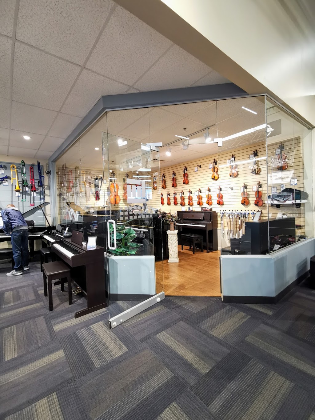 Long & McQuade Musical Instruments | 245 Carson Rd, Moncton, NB E1C 0M5, Canada | Phone: (506) 853-0888