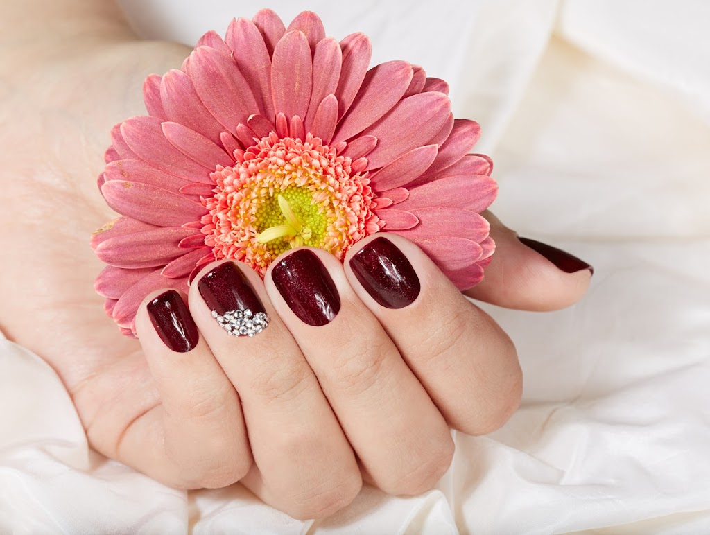 Orangeville Nails & Spa | 47 Broadway #104, Orangeville, ON L9W 4N8, Canada | Phone: (519) 307-8999