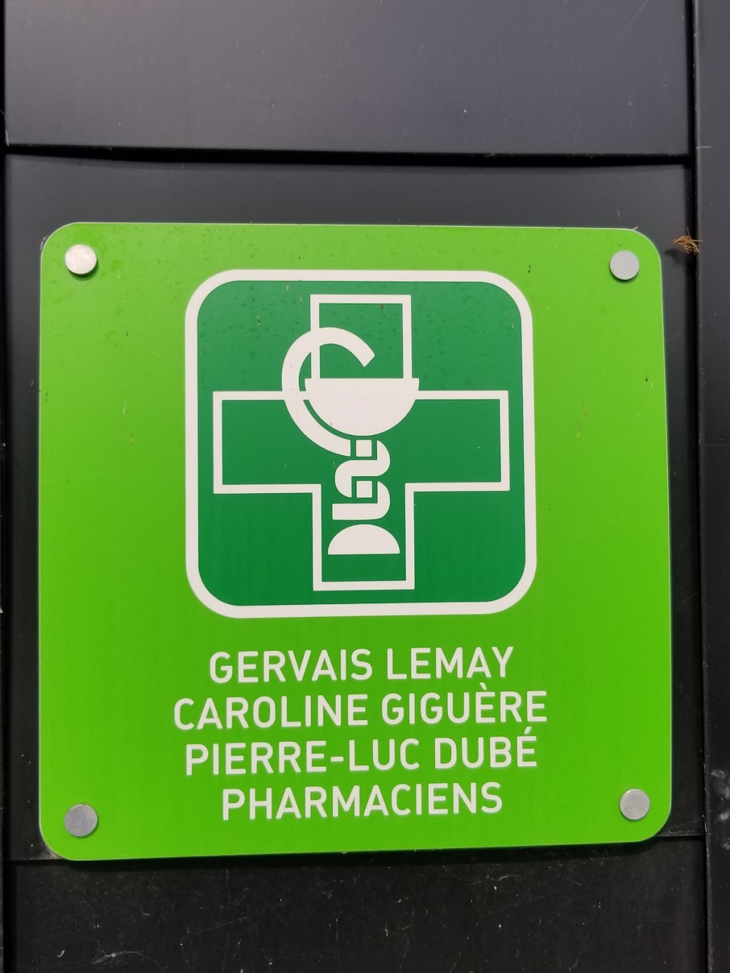 Familiprix Extra - Gervais Lemay et Pierre-Luc Dubé | 6350 Rue Principale bureau 101, Sainte-Croix, QC G0S 2H0, Canada | Phone: (418) 926-3201