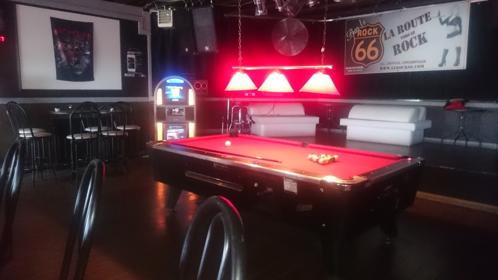 Bar Rock 66 (Le) | 158, rue Léopold, Cowansville, QC J2K 1X5, Canada | Phone: (450) 775-9887