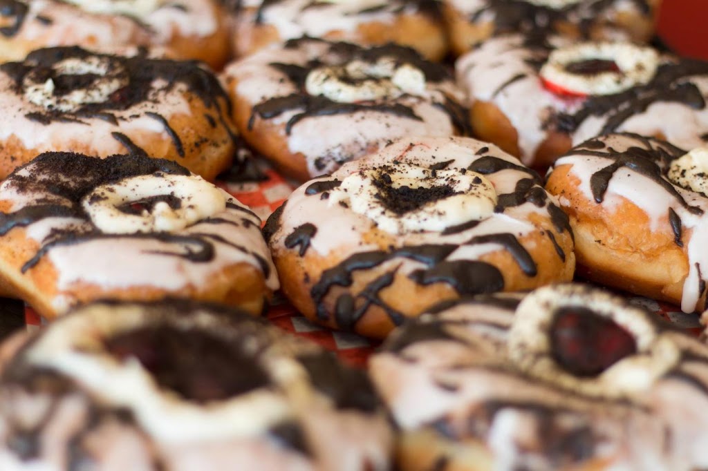 Mighty Canadian Doughnuts (Parry Sound) | 30 Pine Dr, Parry Sound, ON P2A 3B8, Canada | Phone: (249) 878-3125