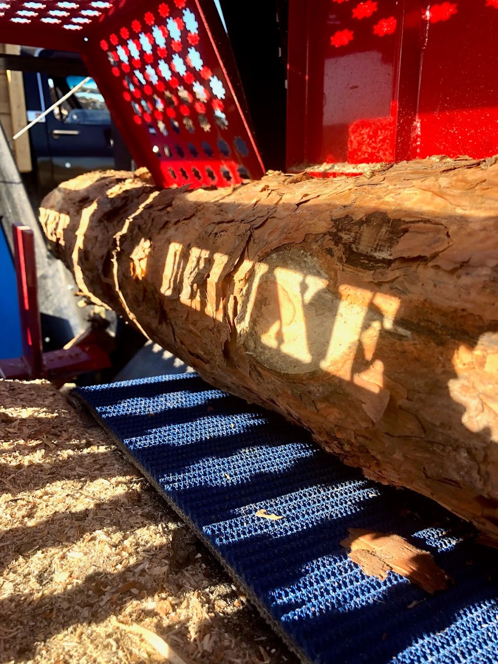 Reds Firewood Co. | 5043 Henderson Hwy, Narol, MB R1C 0B7, Canada | Phone: (204) 512-7337