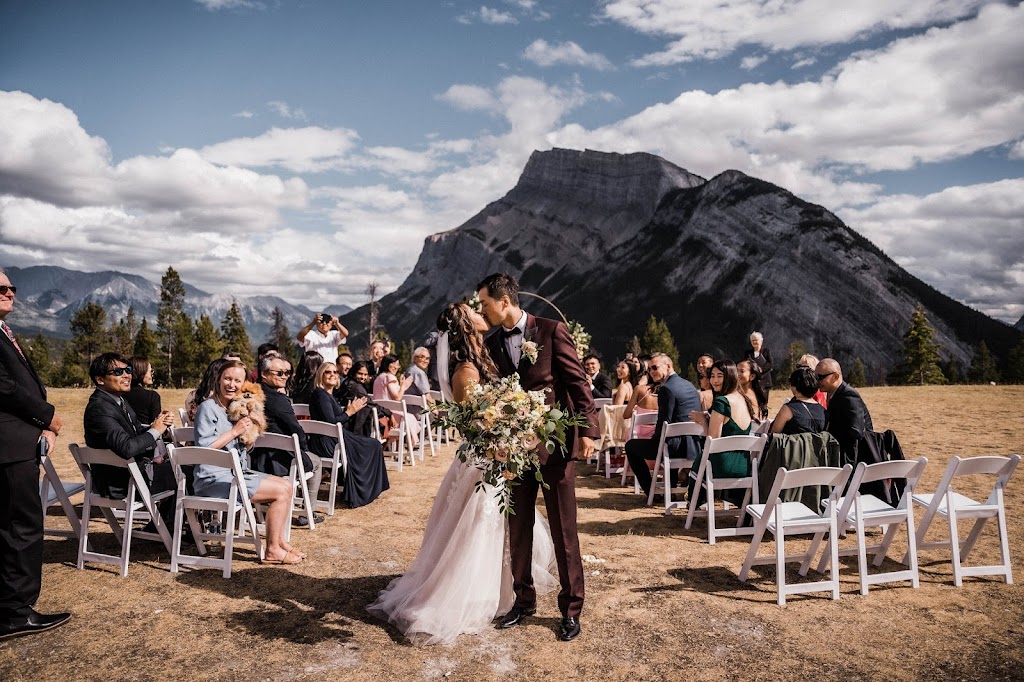 Clara Cecilia Photography | 127 Hawktree Bay NW, Calgary, AB T3G 2X9, Canada | Phone: (780) 297-4014