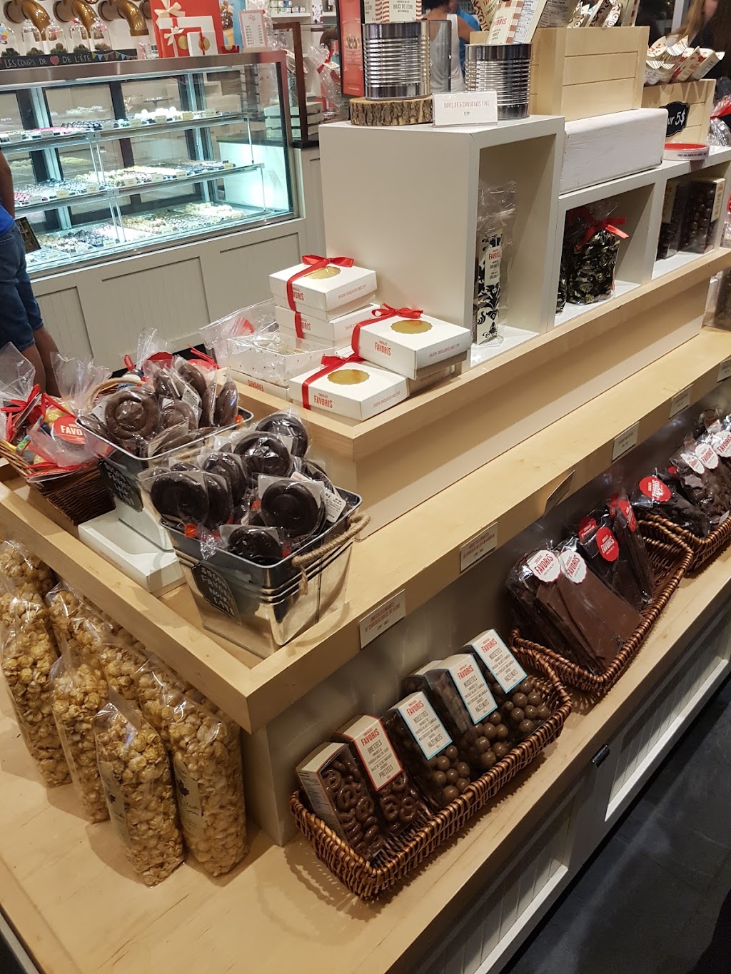 Chocolats Favoris | 9030 Bd de lOrmière, Québec, QC G2B 3K3, Canada | Phone: (418) 915-6444