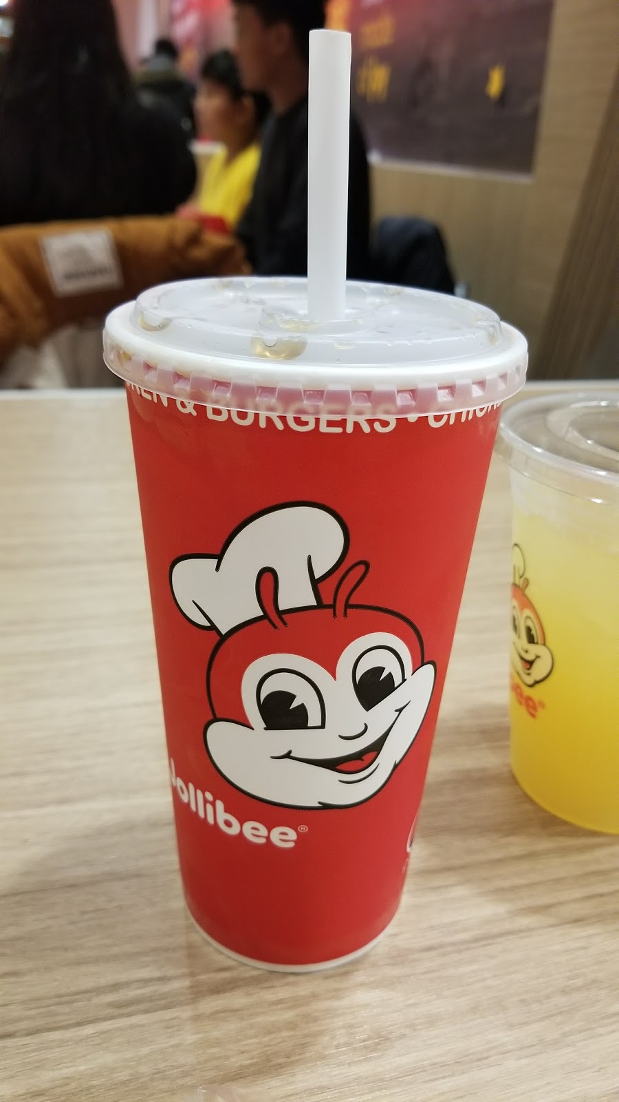 Jollibee | 1377 McPhillips St, Winnipeg, MB R2V 3C4, Canada | Phone: (204) 515-3400