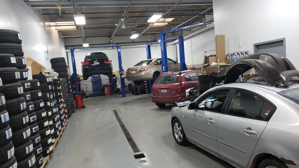 Family Auto | 2070 Steeles Ave E Unit 10, Brampton, ON L6T 1A7, Canada | Phone: (647) 966-7373