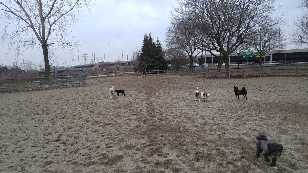 Sir Casimir Gzowski Dog Park | 2001 Lake Shore Blvd W, Toronto, ON M6S 5B5, Canada