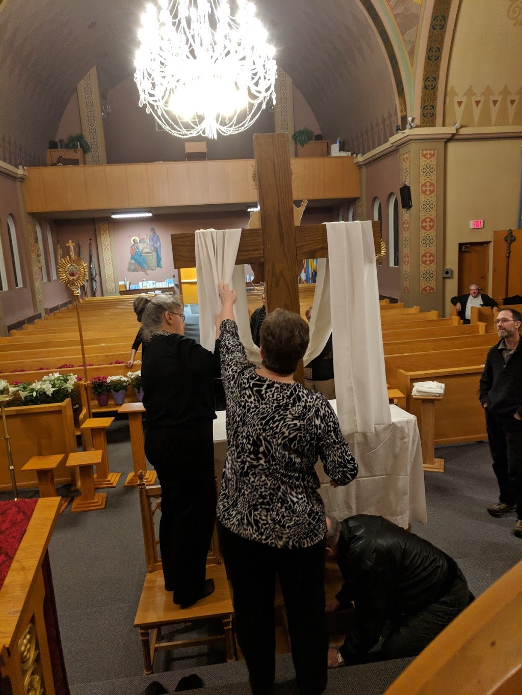 Holy Eucharist Ukrainian Catholic Parish | 505 Watt St, Winnipeg, MB R2K 2S1, Canada | Phone: (204) 667-8866