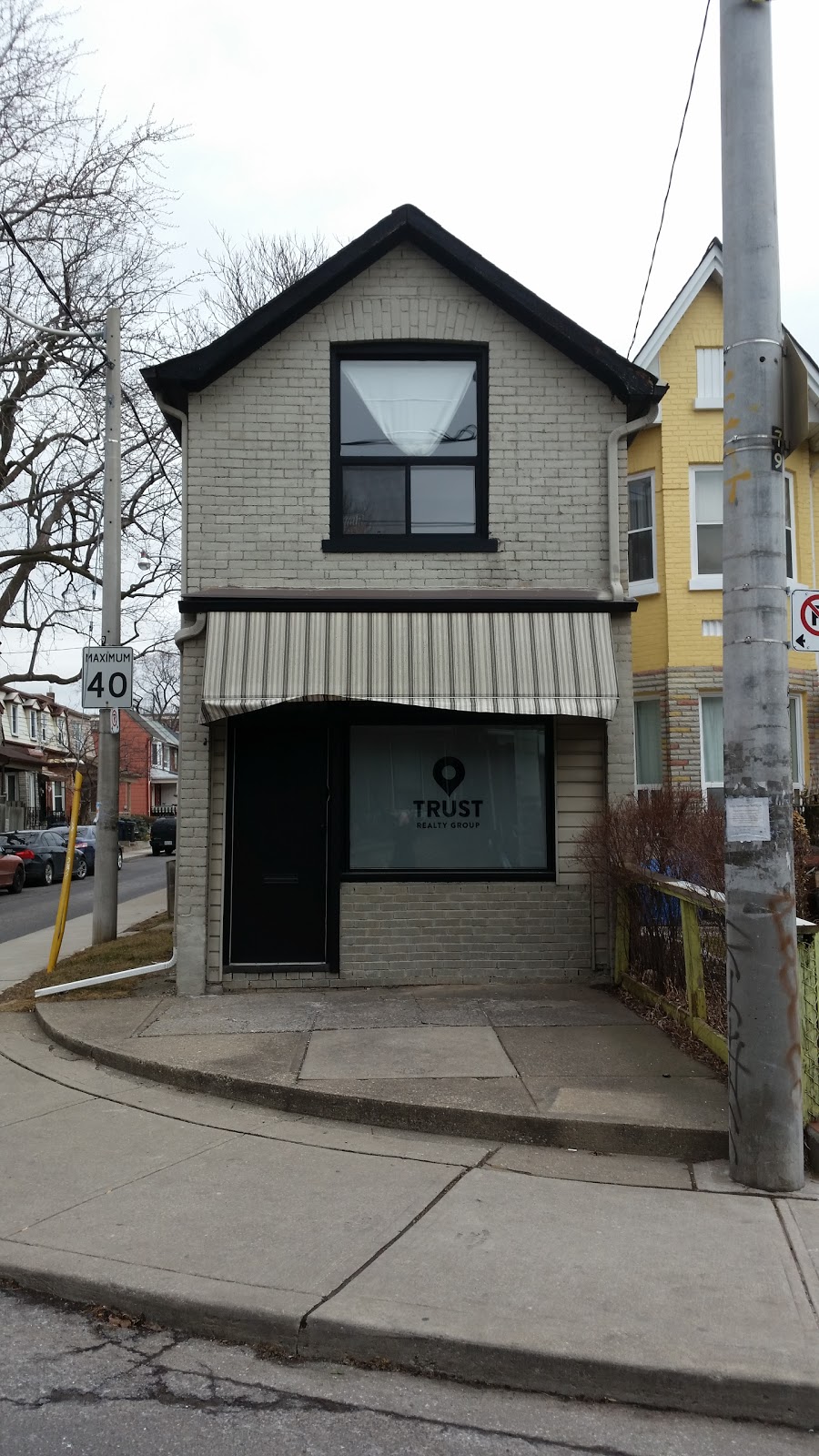 Trust Realty Group | 227 1/2 Brock Ave, Toronto, ON M6K 2L8, Canada | Phone: (416) 400-1575