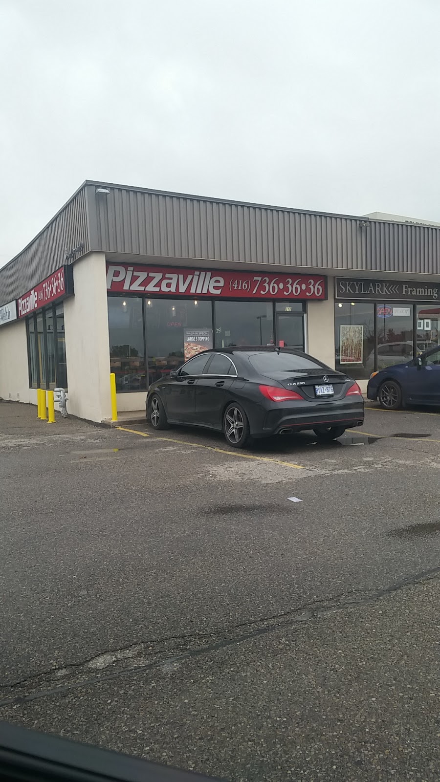 Pizzaville | 310 Queen St S, Bolton, ON L7E 4Z9, Canada | Phone: (416) 736-3636