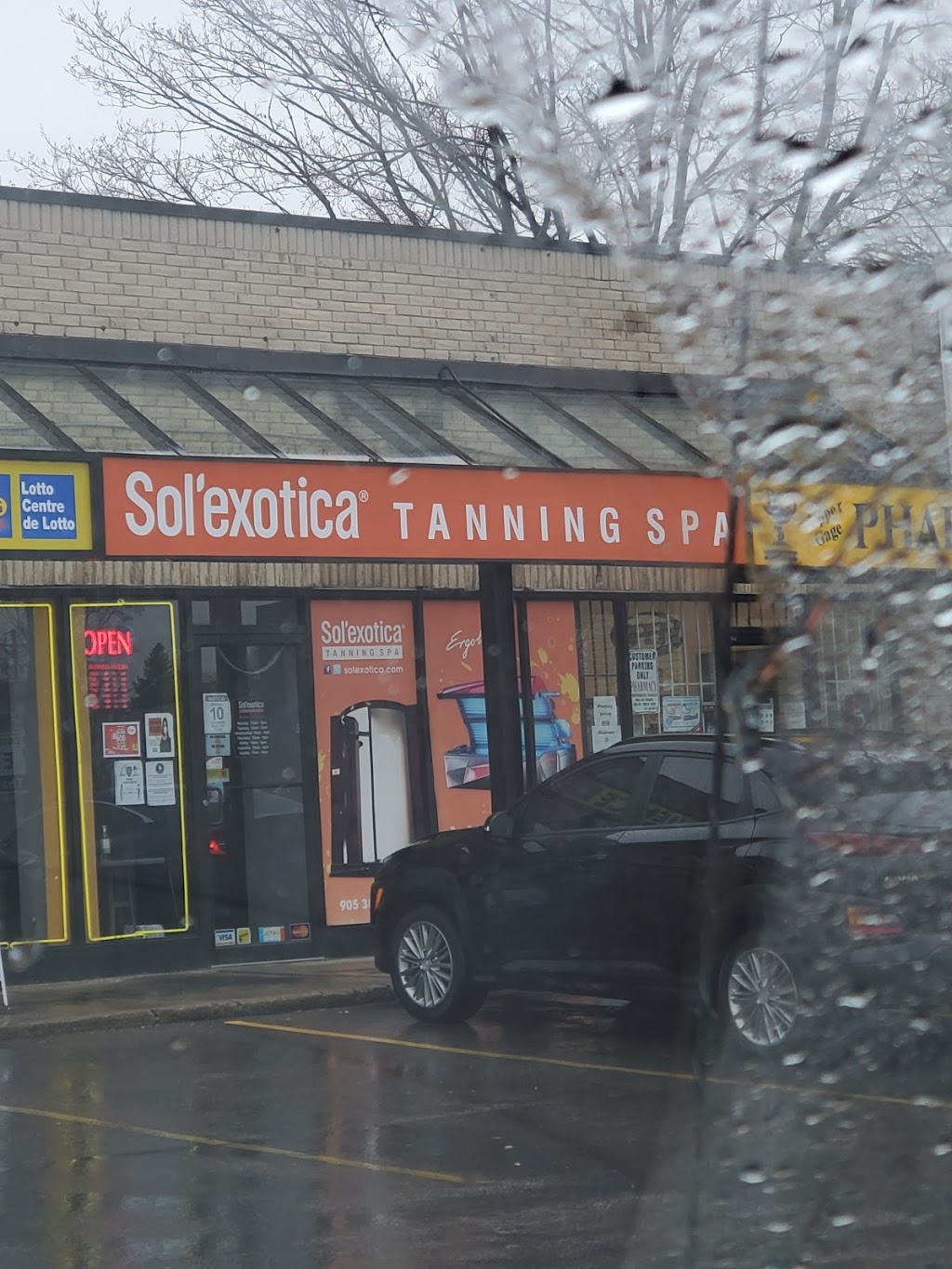 Solexotica Tanning Spa | 558 Upper Gage Ave, Hamilton, ON L8V 4J6, Canada | Phone: (905) 387-2487