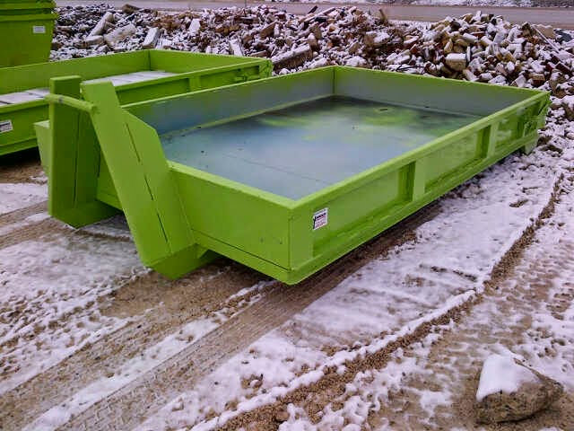 Affordable Bins and Junk Removal | 107 Trudell Bay, Winnipeg, MB R2C 4X6, Canada | Phone: (204) 222-6004