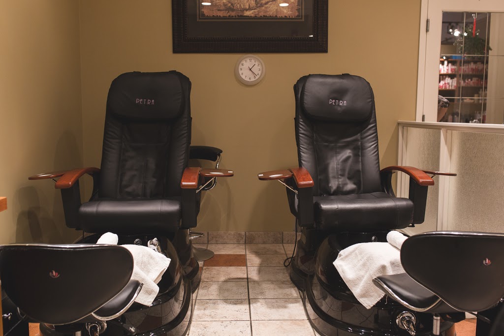 Tres Xhic Salon & Spa | 2333 Rabbit Hill Rd NW, Edmonton, AB T6R 3L6, Canada | Phone: (780) 438-9442