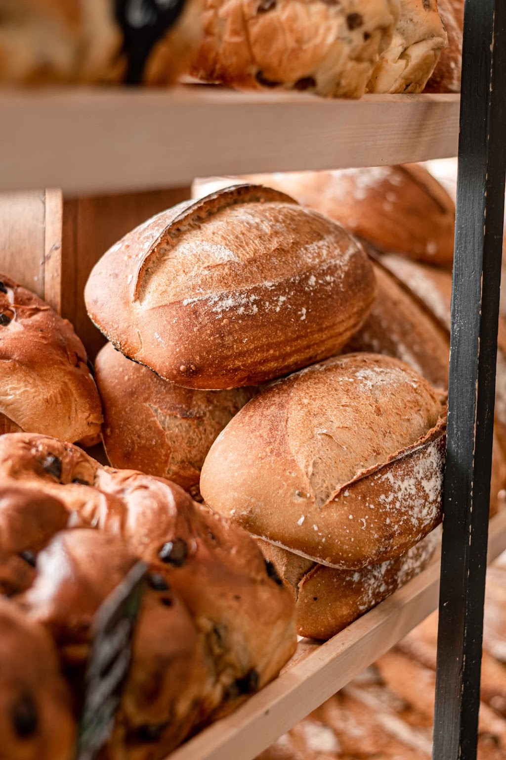 Les Bonyeuses | Boulange, café & terroir | BSP | 1006 Boulevard Mgr de Laval, Baie-Saint-Paul, QC G3Z 2W2, Canada | Phone: (418) 760-8777