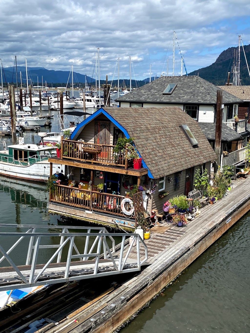 Cowichan Bay Fishermens Wharf Assn | 1699 Cowichan Bay Rd, Cowichan Bay, BC V0R 1N0, Canada | Phone: (250) 746-5911