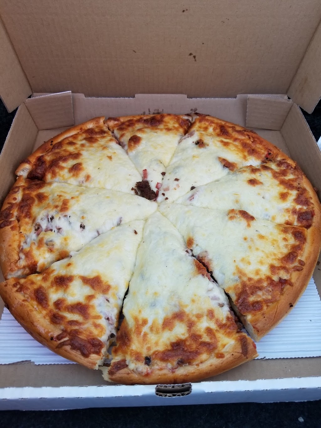 Keating Pizza | 2144 Keating Cross Rd, Saanichton, BC V8M 2A6, Canada | Phone: (250) 652-0772
