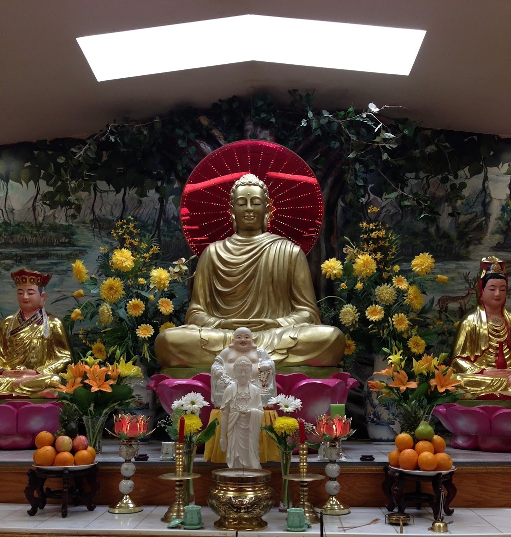 Chua Tu an Pagoda | 3591 Albion Rd S, Gloucester, ON K1T 1A2, Canada | Phone: (613) 521-0263