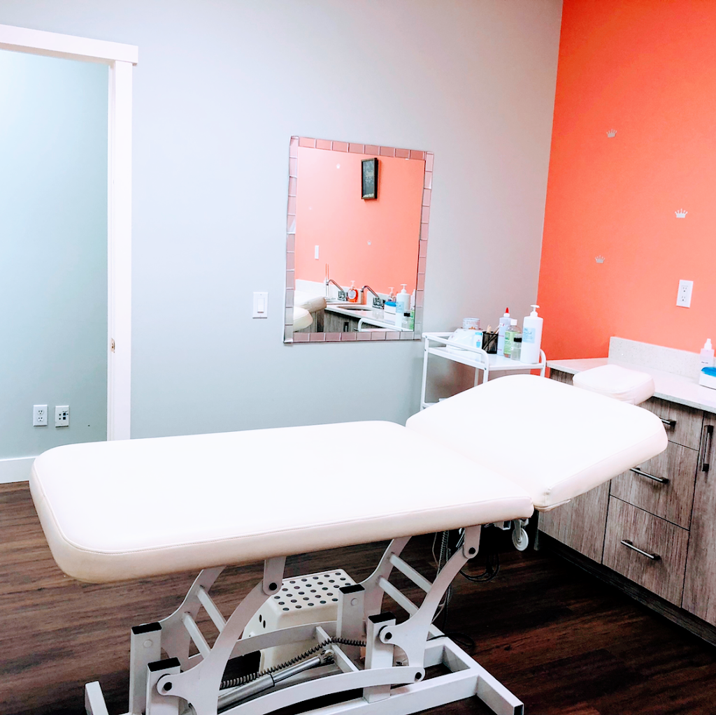 beauty queen esthetics & hair | 6815 Temple Dr NE #4a, Calgary, AB T1Y 5N4, Canada | Phone: (403) 560-2003