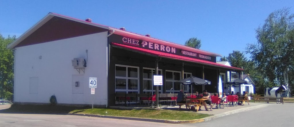 Chez Perron (Boutique de la Fromagerie Perron) | 598 Rue Principale, Saint-Prime, QC G8J 1T1, Canada | Phone: (581) 584-3164