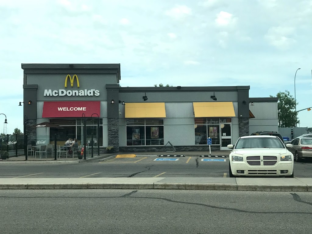 McDonalds | 33 Heritage Meadows Way SE #1400, Calgary, AB T2H 3B8, Canada | Phone: (403) 663-4395