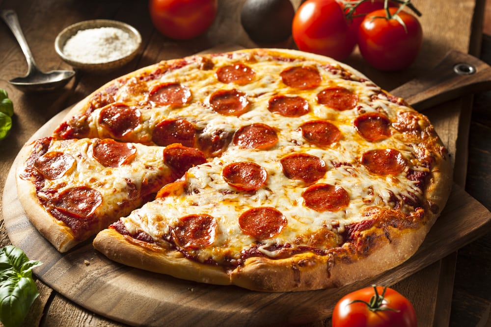 Bravo Pizza | 901 Millwood Rd, East York, ON M4G 1X1, Canada | Phone: (416) 425-2500