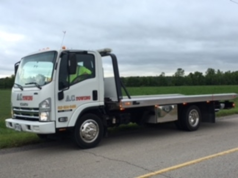 AC Towing | 24 Dean St, Smiths Falls, ON K7A 4Y3, Canada | Phone: (613) 284-3465