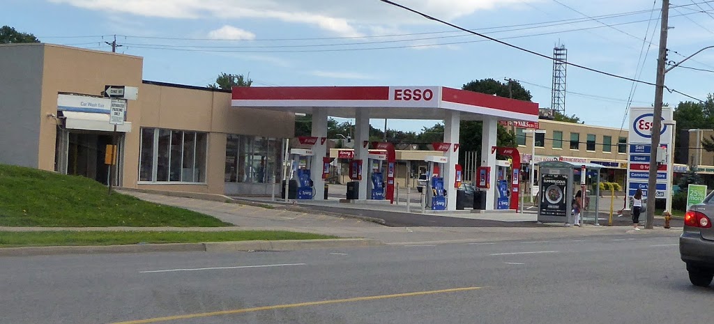 Esso | 1723 Victoria Park Ave, Scarborough, ON M1R 1S1, Canada | Phone: (416) 285-9699