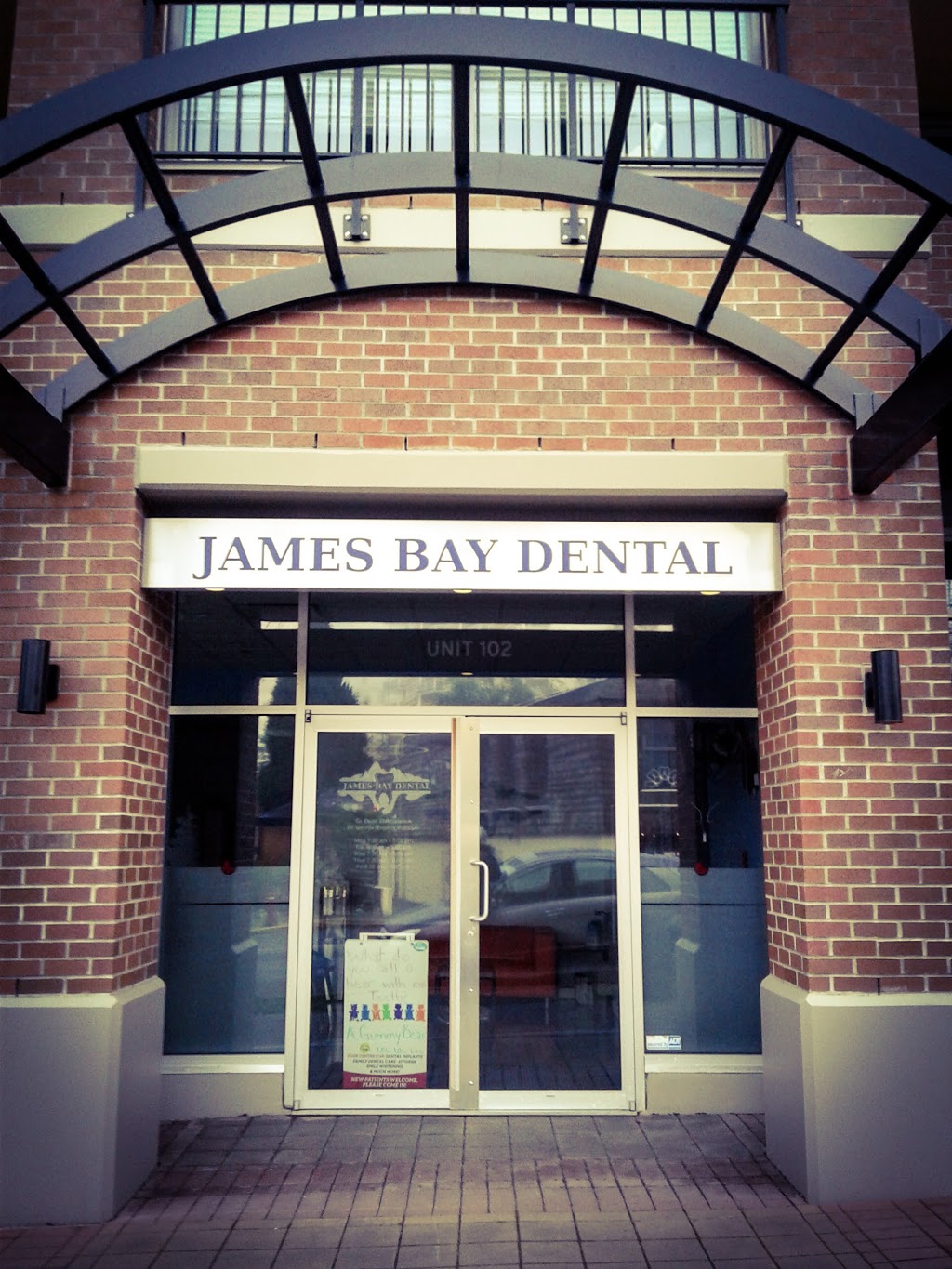 James Bay Dental | 225 Menzies St #102, Victoria, BC V8V 2G6, Canada | Phone: (250) 380-6655