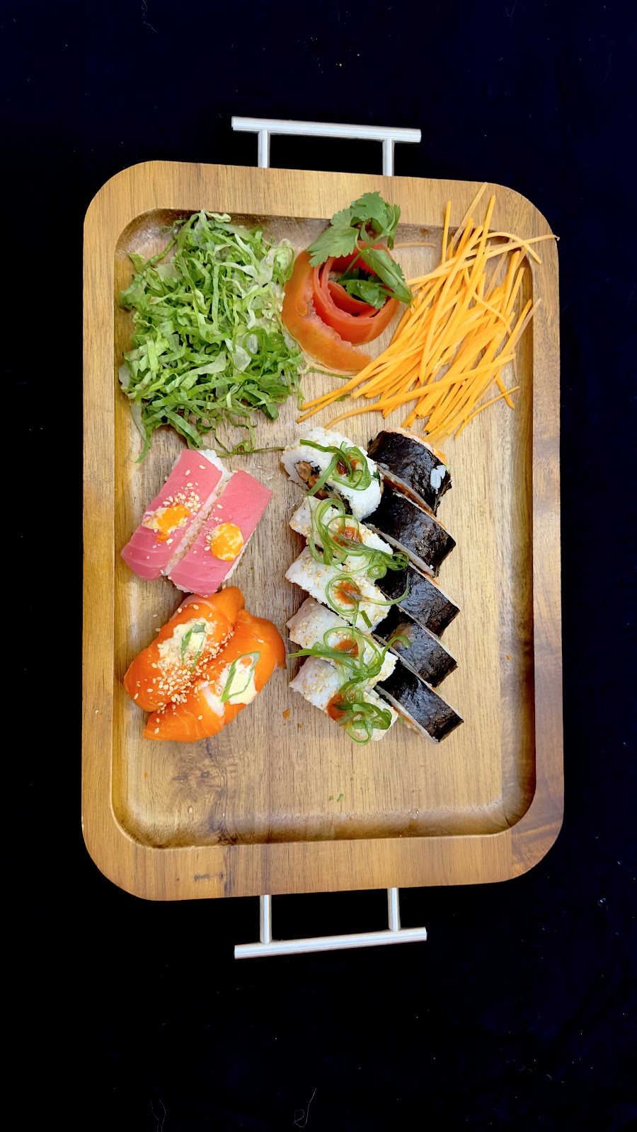 Sushi Tami | 204 Rue St-Charles, Sainte-Thérèse, QC J7E 2B4, Canada | Phone: (450) 419-9555