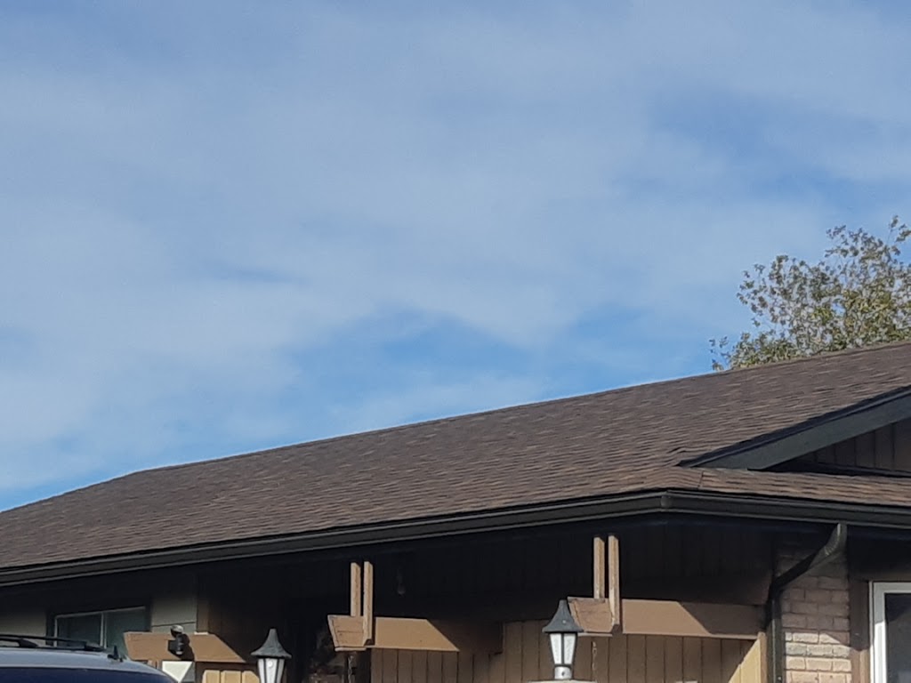 On The Top ROOFING LTD | 3102 5 Ave N, Lethbridge, AB T1H 0N4, Canada | Phone: (403) 393-9355