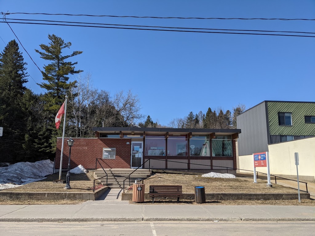 Canada Post | 517 Rue LAnnonciation N, Rivière-Rouge, QC J0T 1T0, Canada | Phone: (819) 275-2838