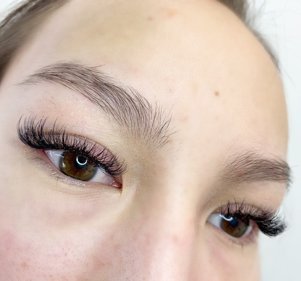 Lindys Lashes | 2997 Pandosy St, Kelowna, BC V1Y 1W1, Canada | Phone: (587) 984-6387