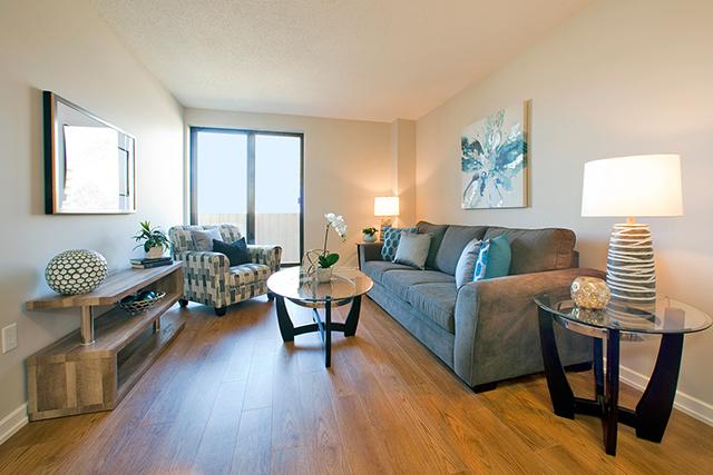 Mountain View Apartments | 222 Ninth St, Collingwood, ON L9Y 4L9, Canada | Phone: (705) 446-1100