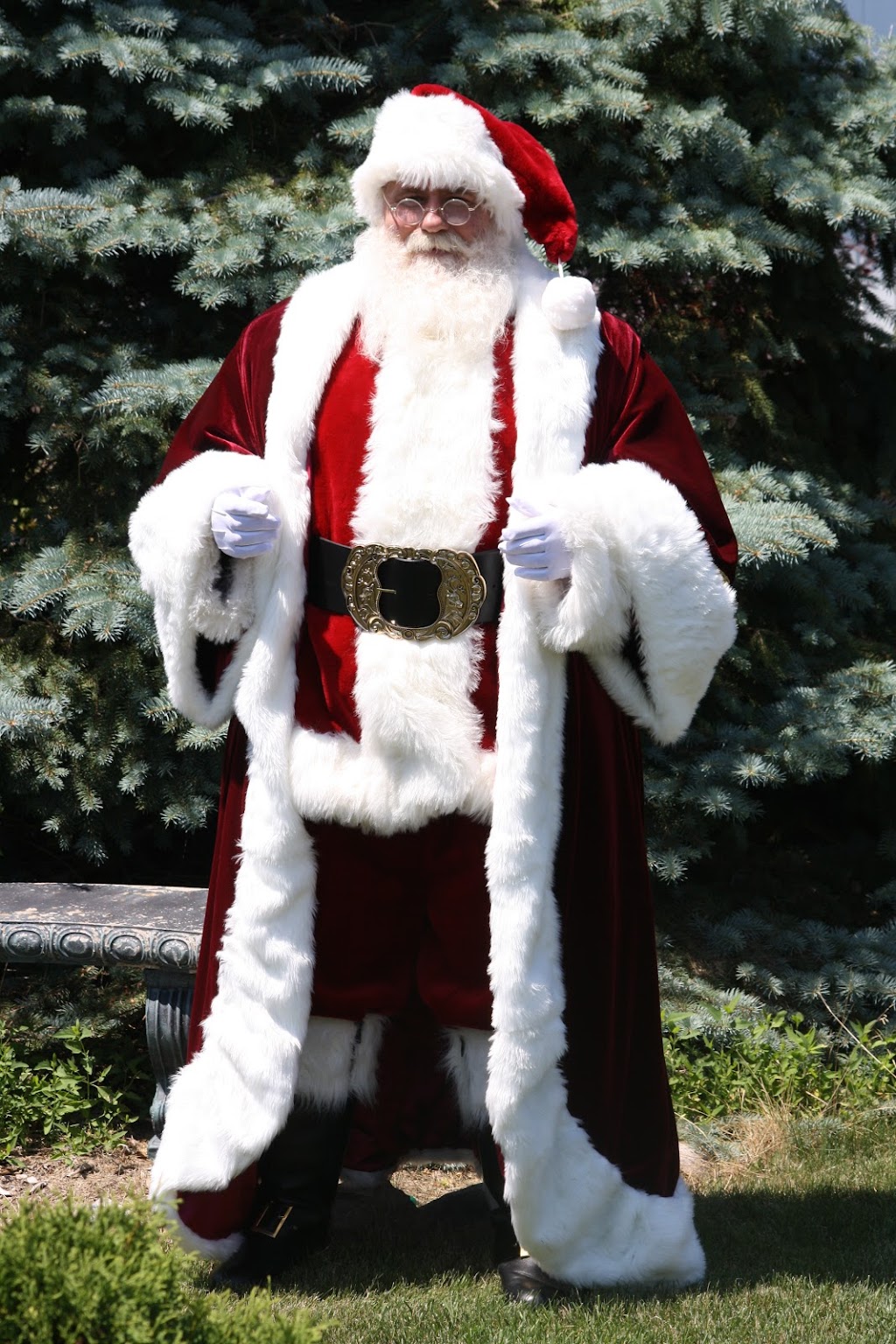 Santa Claus | 17 Catherine St, Cobourg, ON K9A 4T9, Canada | Phone: (905) 372-8012