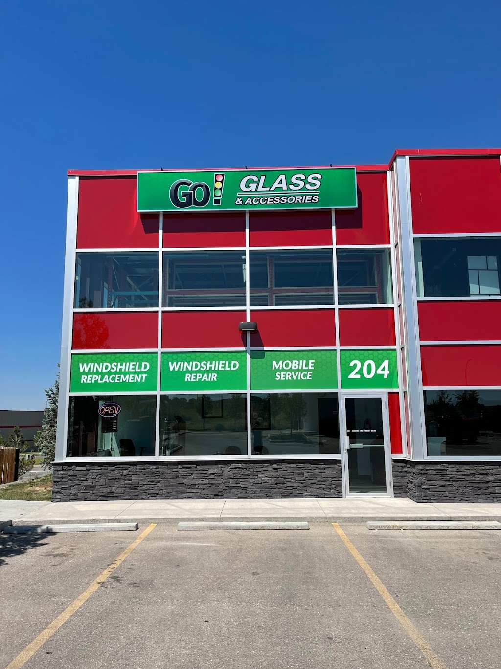 Go! Glass & Accessories | 112 Southbank Blvd, Okotoks, AB T1S 0L3, Canada | Phone: (403) 938-3330