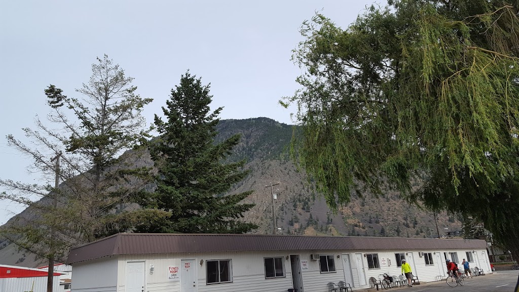 Elks Motel | 310 7th Ave, Keremeos, BC V0X 1N3, Canada | Phone: (250) 499-2043