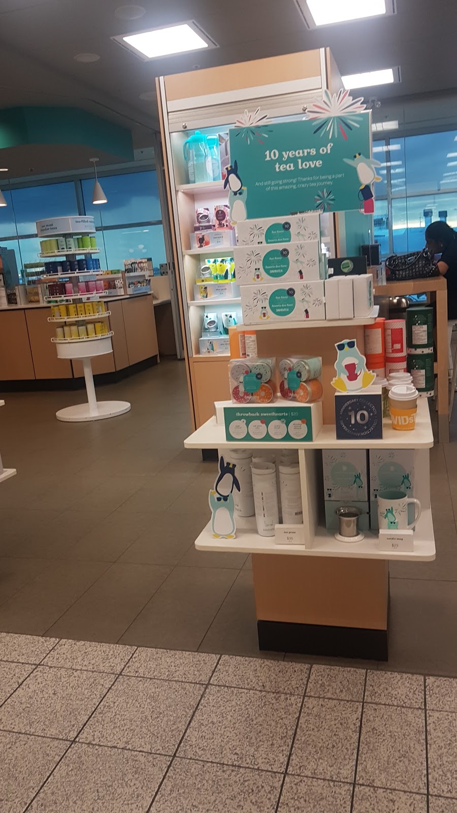 DAVIDsTEA | Pearson T1, 6310 Silver Dart Dr Unit 221, Mississauga, ON L5P 1B2, Canada | Phone: (905) 612-1333