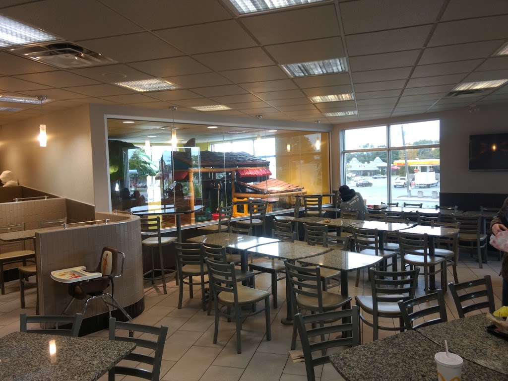 McDonalds | 3600 Boul Saint-Jean, Dollard-des-Ormeaux, QC H9G 1X1, Canada | Phone: (514) 626-1223