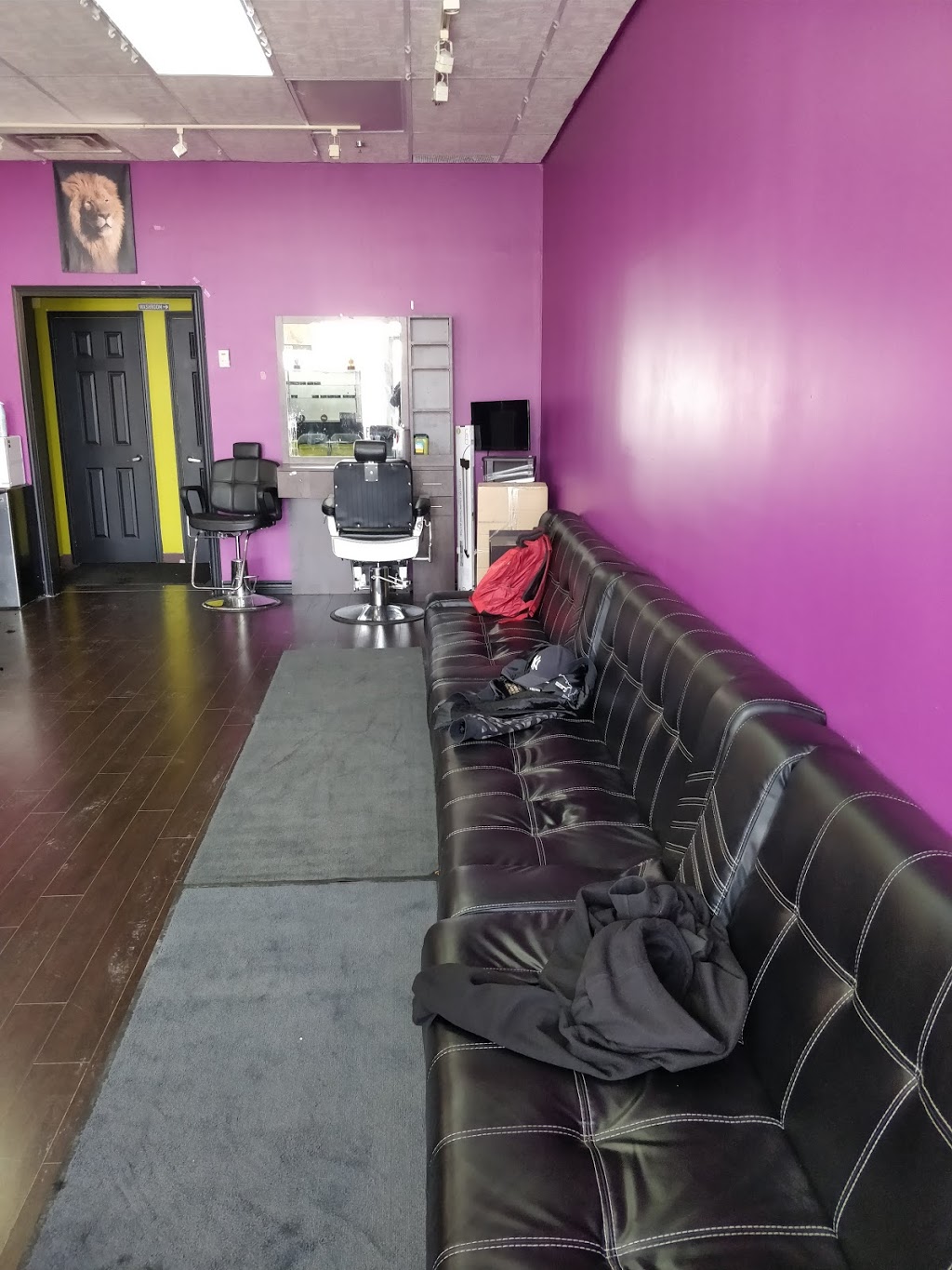 Gore zone Barber shop | 8887 The Gore Rd unit 49, Brampton, ON L6P 0B7, Canada | Phone: (647) 708-0754