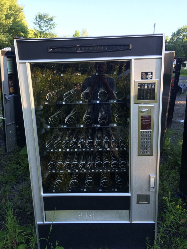 Flash Vending | 90 Edenvale Dr Unit 256, Kanata, ON K2K 3N8, Canada | Phone: (613) 286-1613