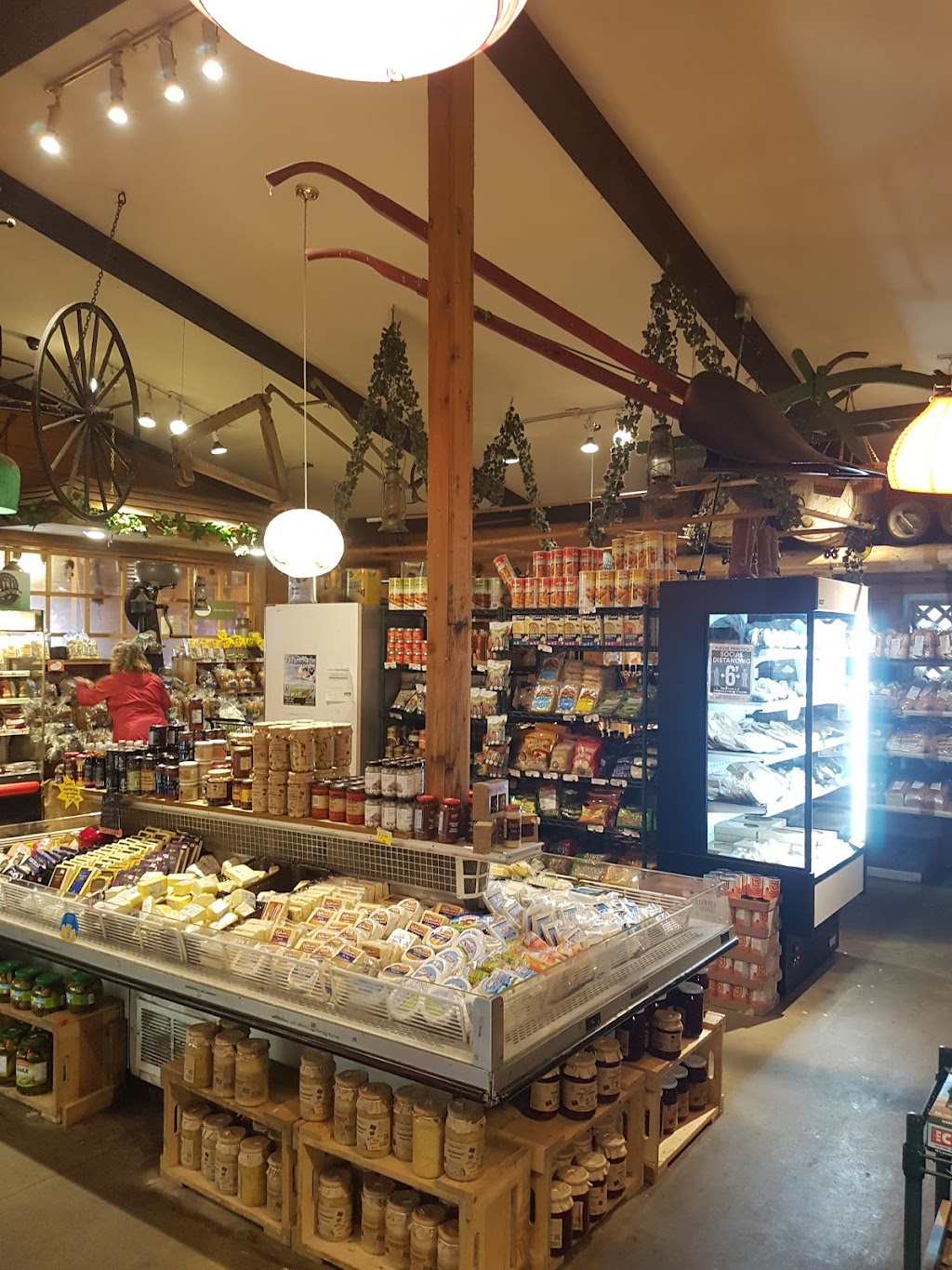 The Old Farm Market | 5164 Francis St, Koksilah, BC V0R 2C0, Canada | Phone: (250) 748-7141