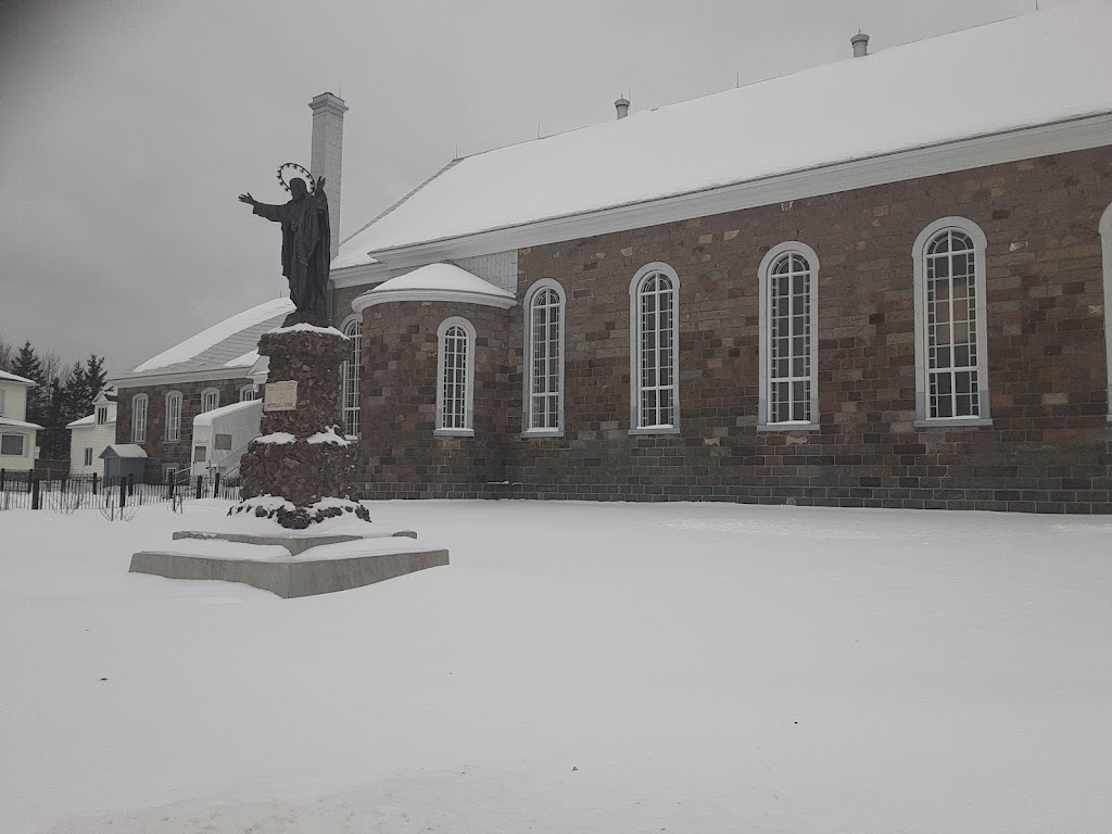 Église catholique Saint-Clément | Rue de lÉglise, Les Basques, QC G0L 2N0, Canada | Phone: (418) 963-1607